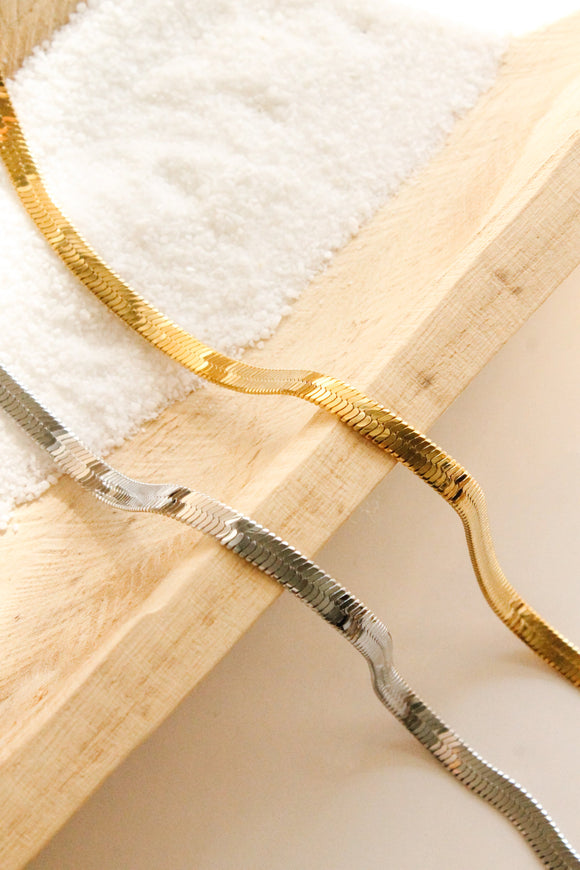 Sunlit Herringbone Necklace