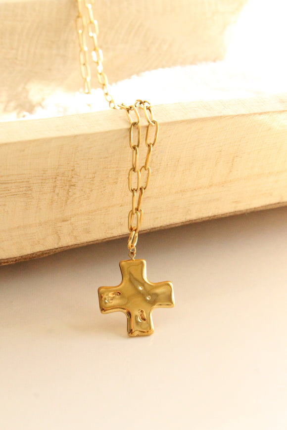 Iconic Riviera Necklace